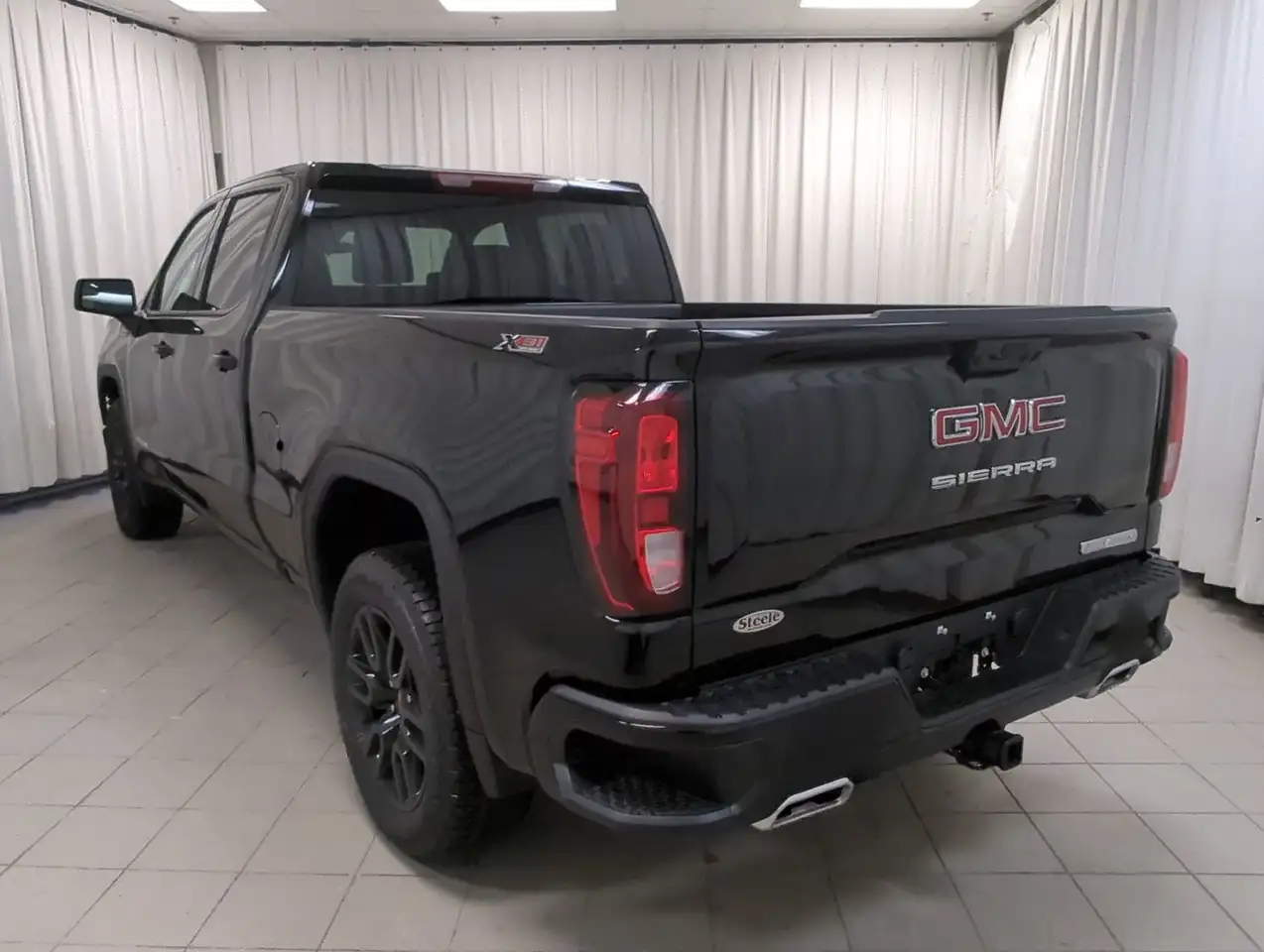 GMC Sierra 1500 снимка GMC Sierra 1500