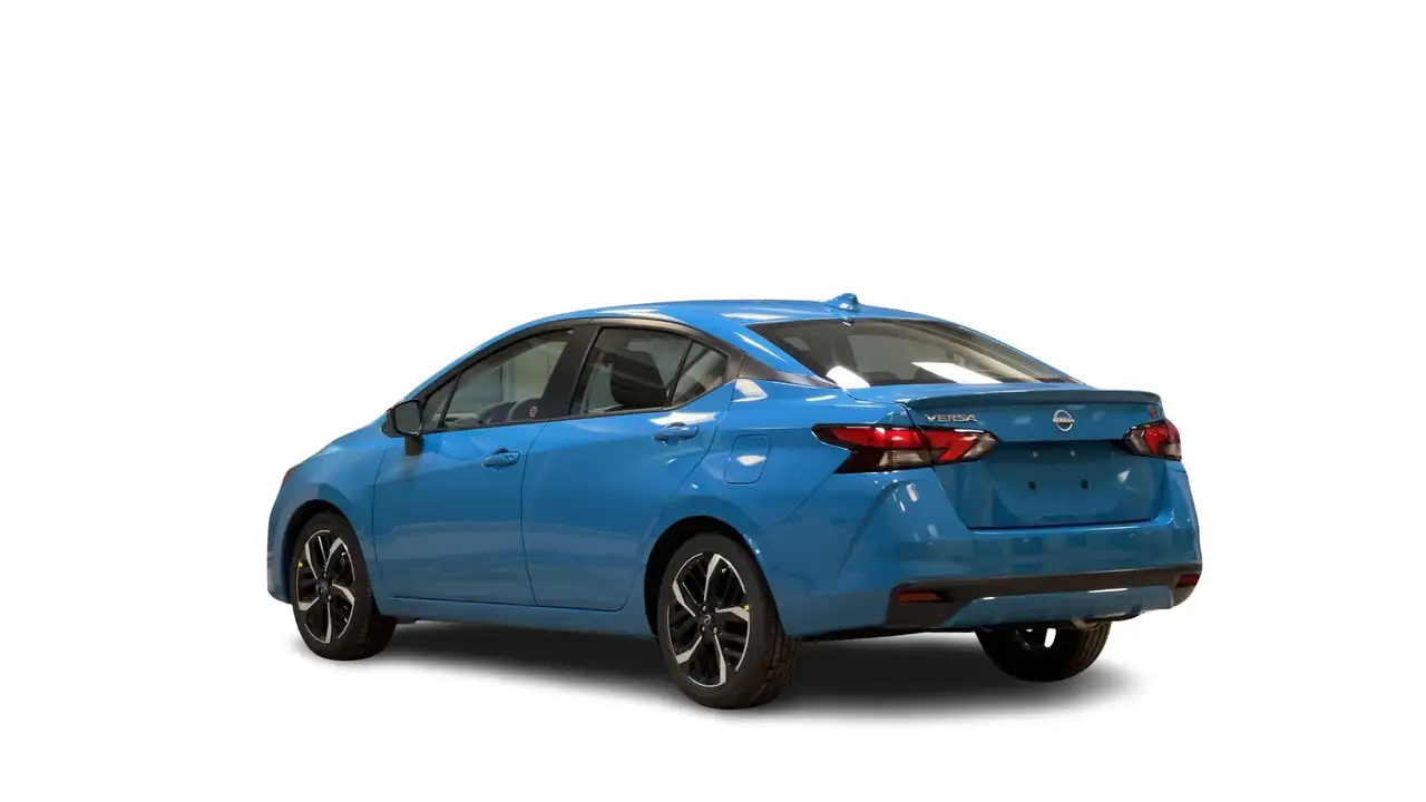 Nissan Versa снимка Nissan Versa