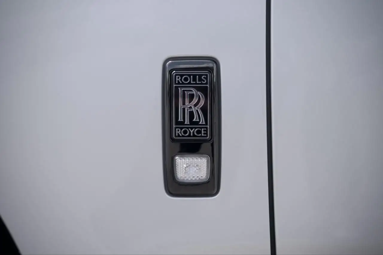 Rolls-Royce Cullinan снимка Rolls-Royce Cullinan