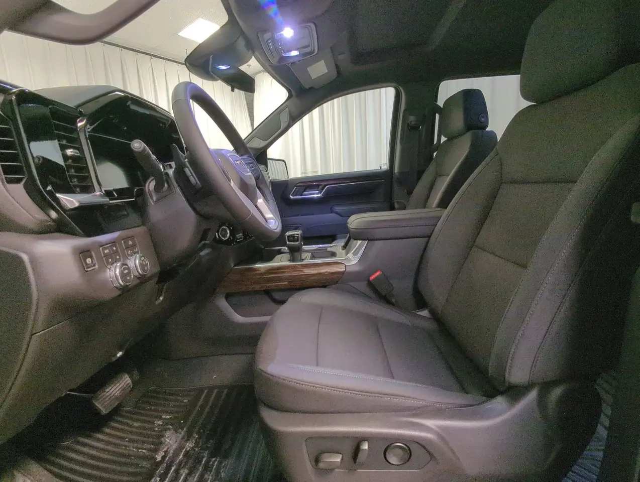 GMC Sierra 1500 снимка GMC Sierra 1500