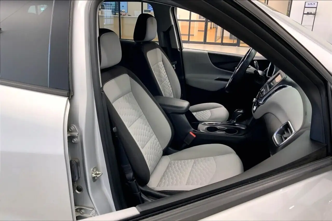 Chevrolet Equinox снимка Chevrolet Equinox