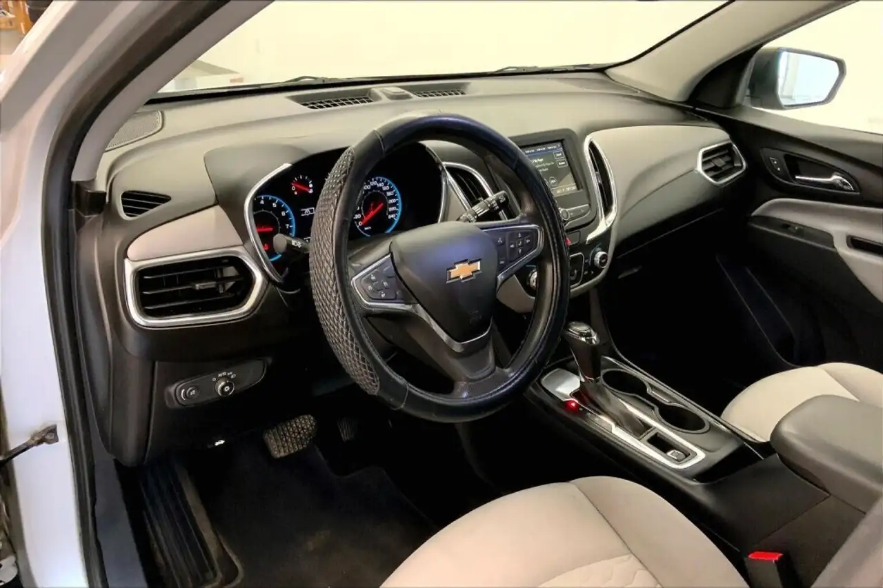Chevrolet Equinox снимка Chevrolet Equinox