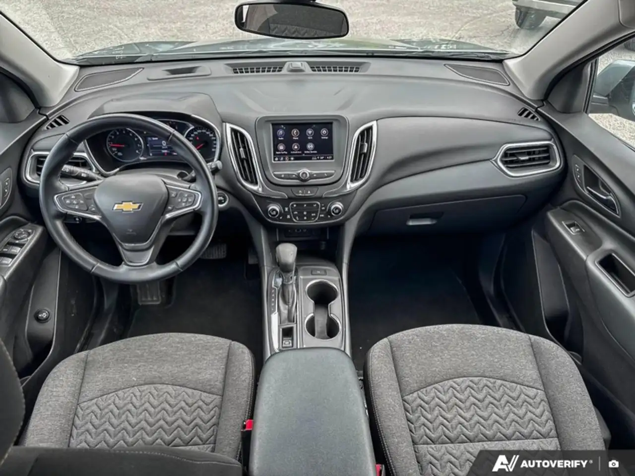 Chevrolet Equinox снимка Chevrolet Equinox