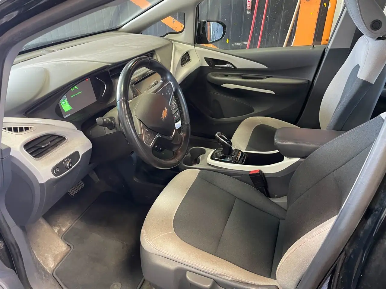 Chevrolet Bolt снимка Chevrolet Bolt