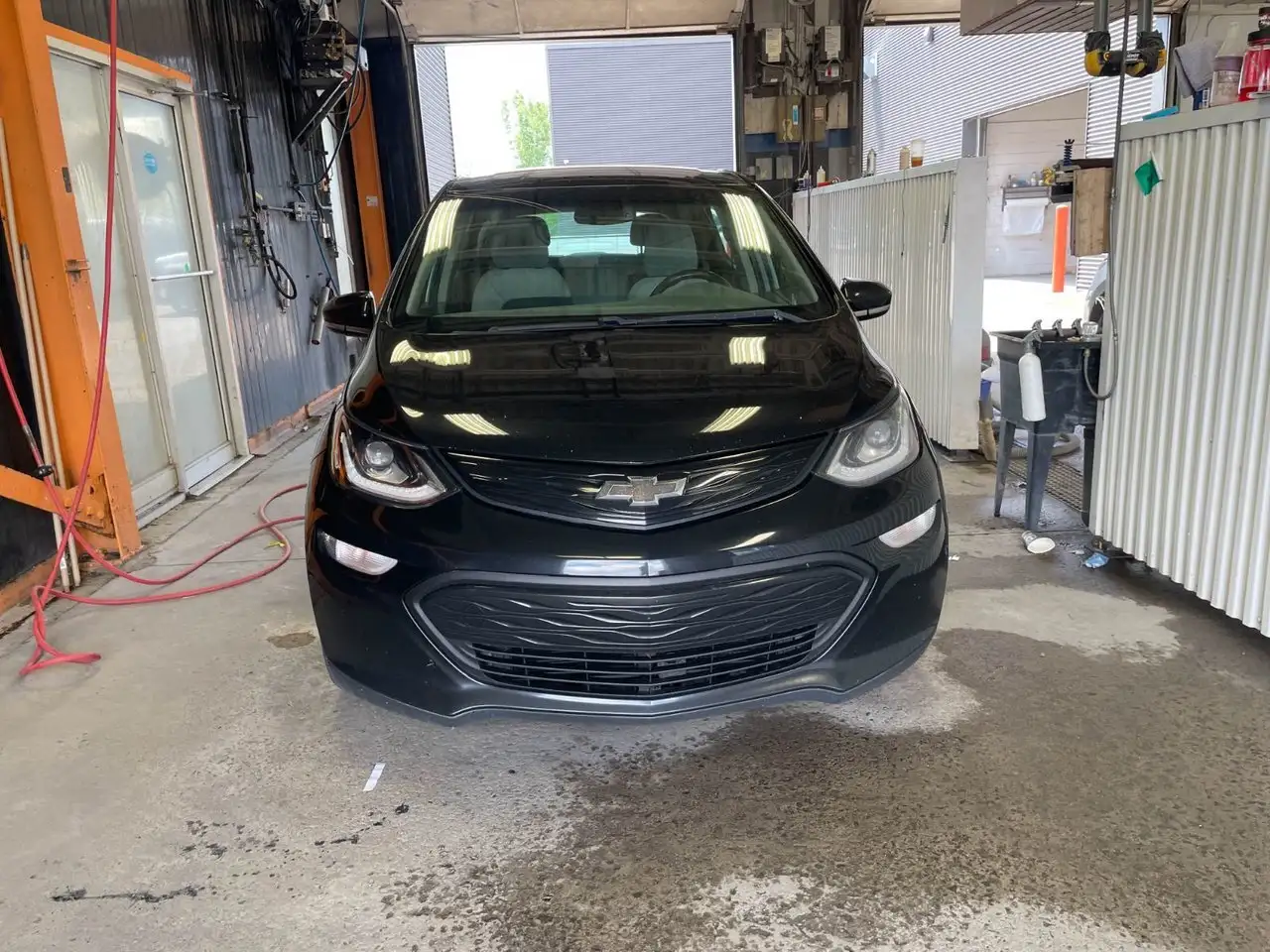 Chevrolet Bolt снимка Chevrolet Bolt