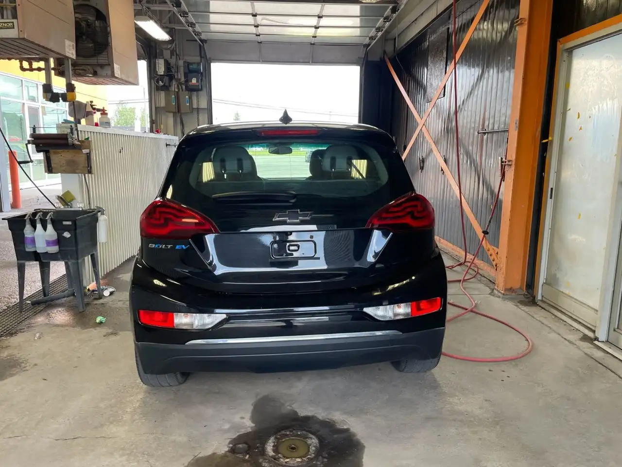 Chevrolet Bolt снимка Chevrolet Bolt