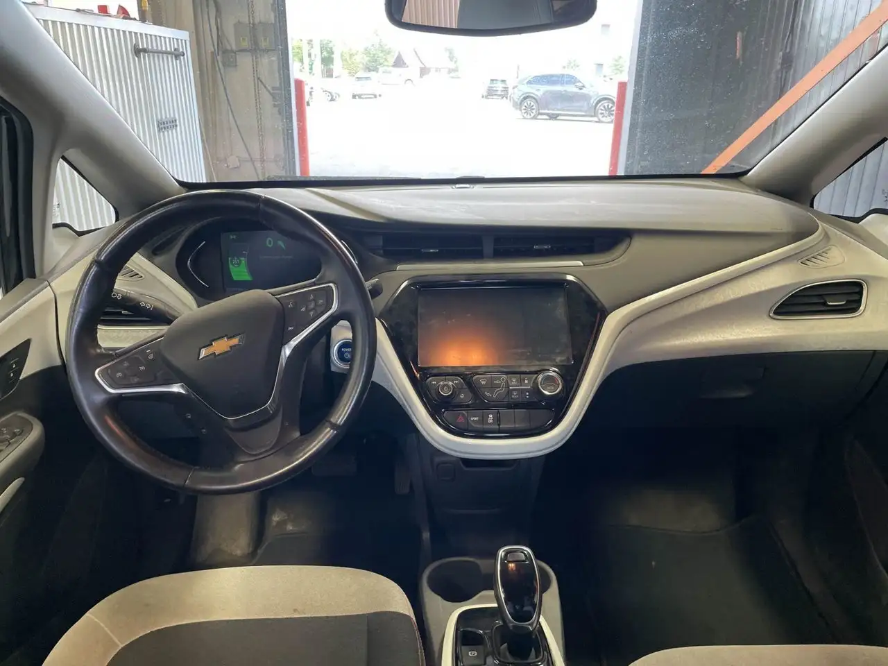 Chevrolet Bolt снимка Chevrolet Bolt