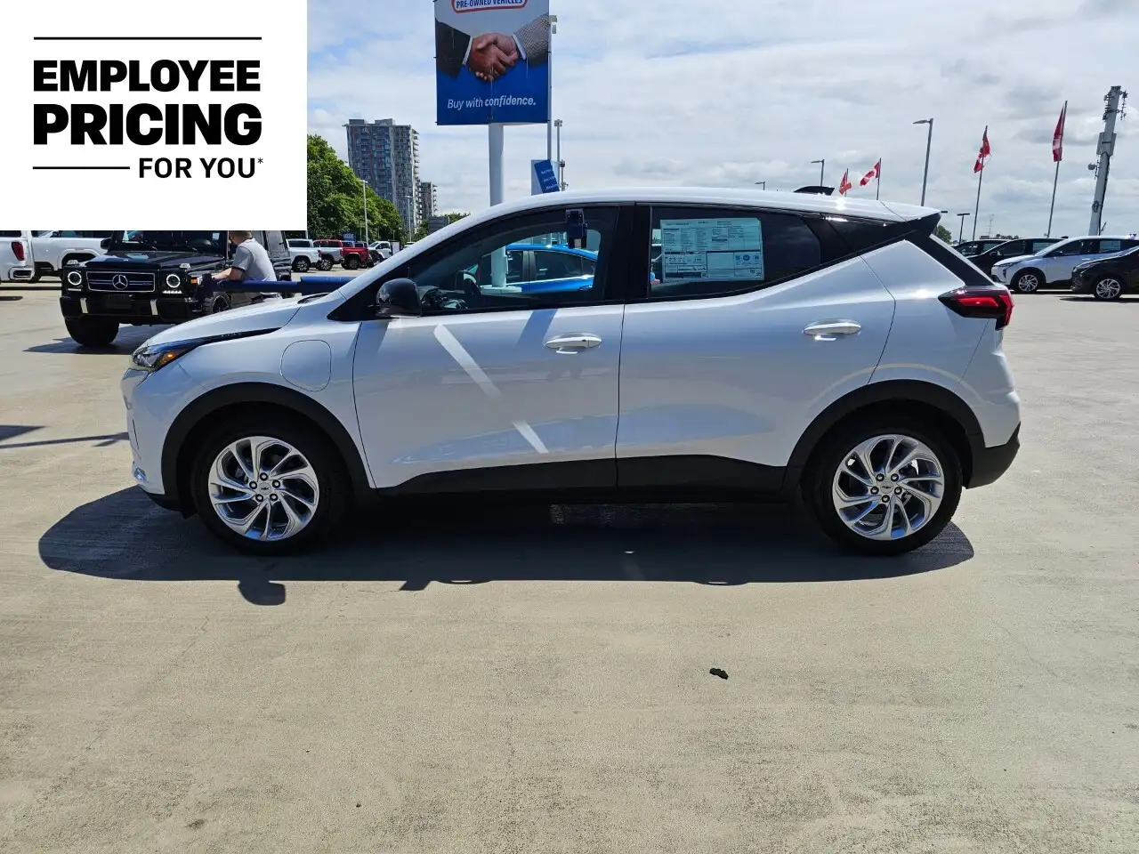Chevrolet Bolt photo Chevrolet Bolt