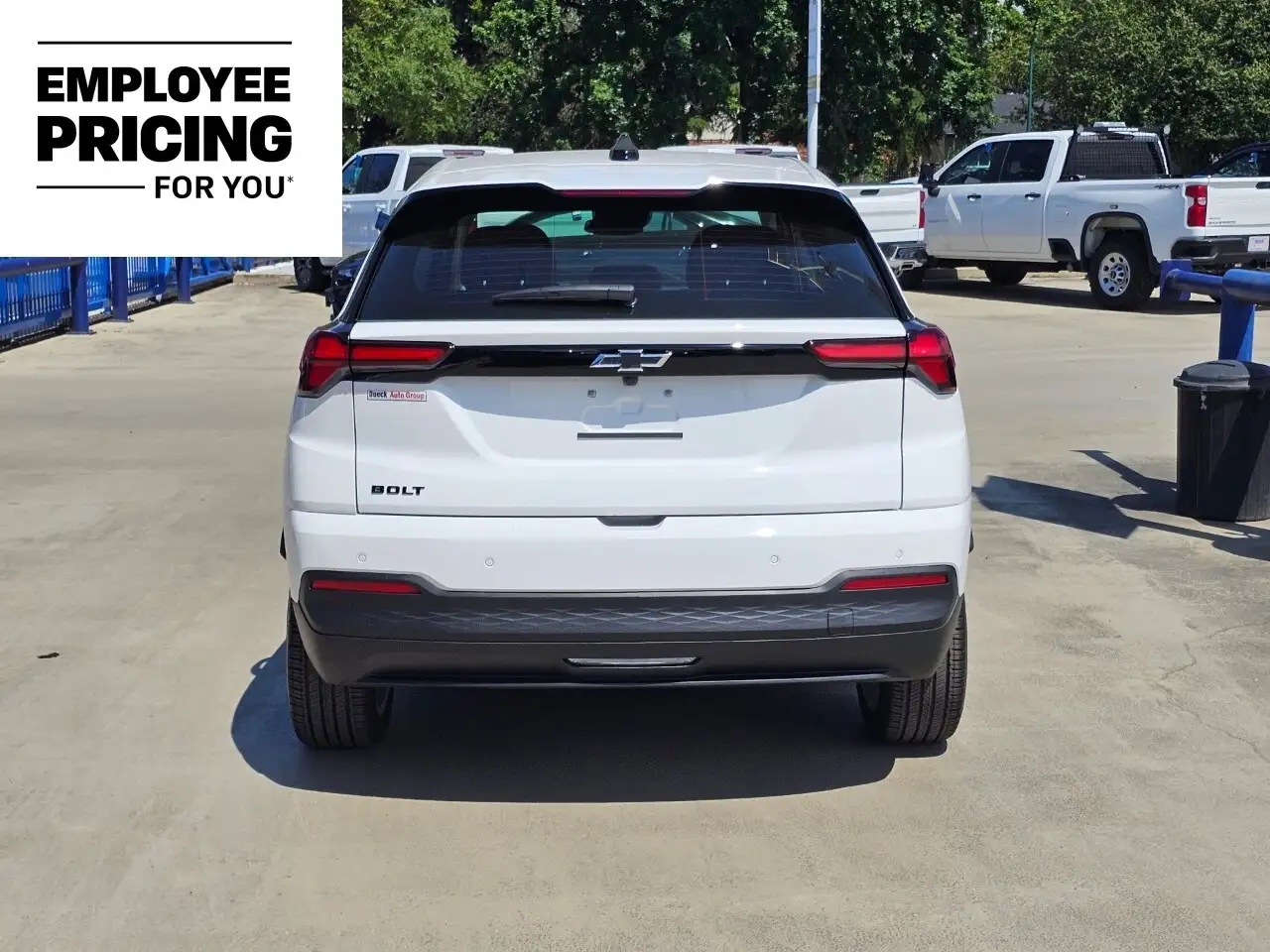 Chevrolet Bolt photo Chevrolet Bolt