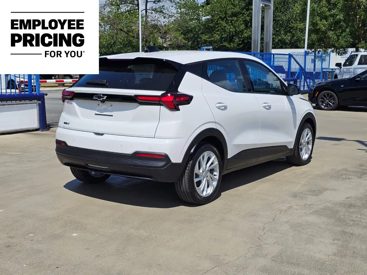 Chevrolet Bolt photo Chevrolet Bolt