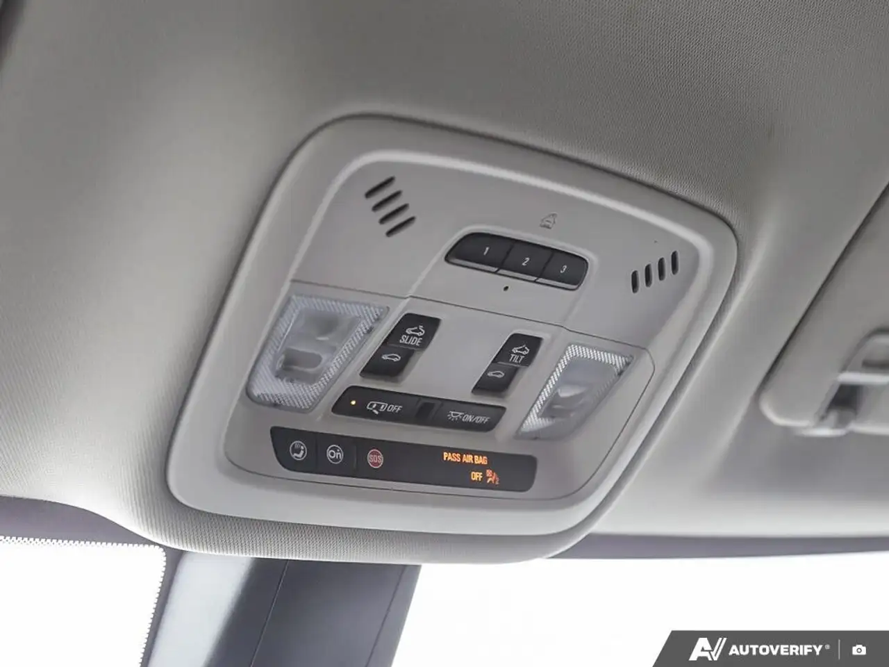 Chevrolet Traverse photo Chevrolet Traverse