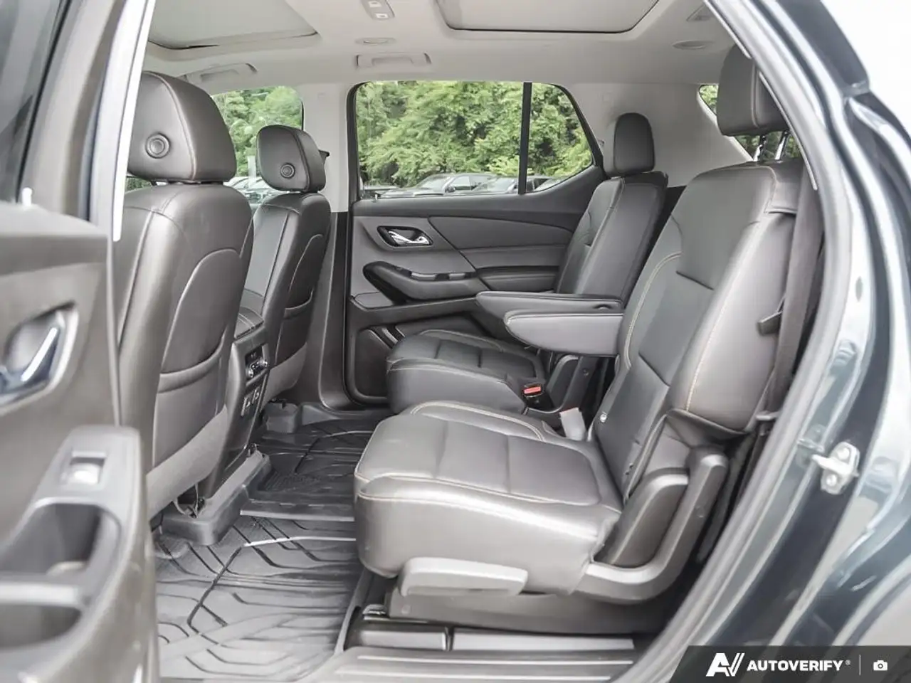 Chevrolet Traverse photo Chevrolet Traverse