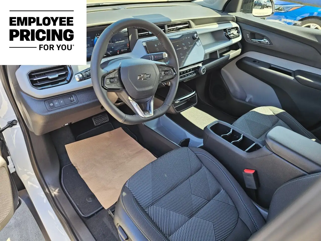 Chevrolet Bolt photo Chevrolet Bolt