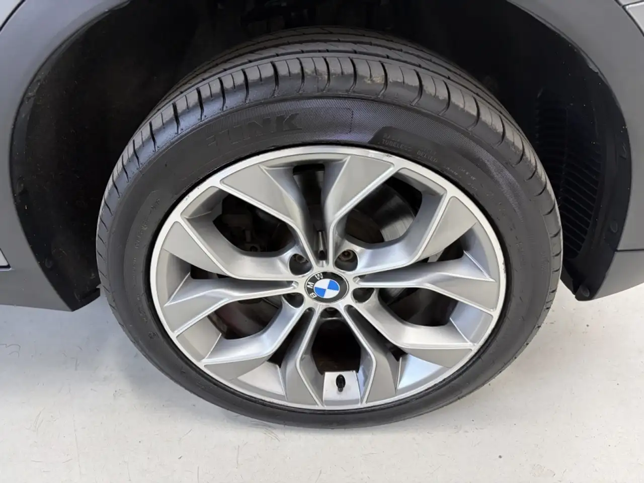 BMW X3 снимка BMW X3