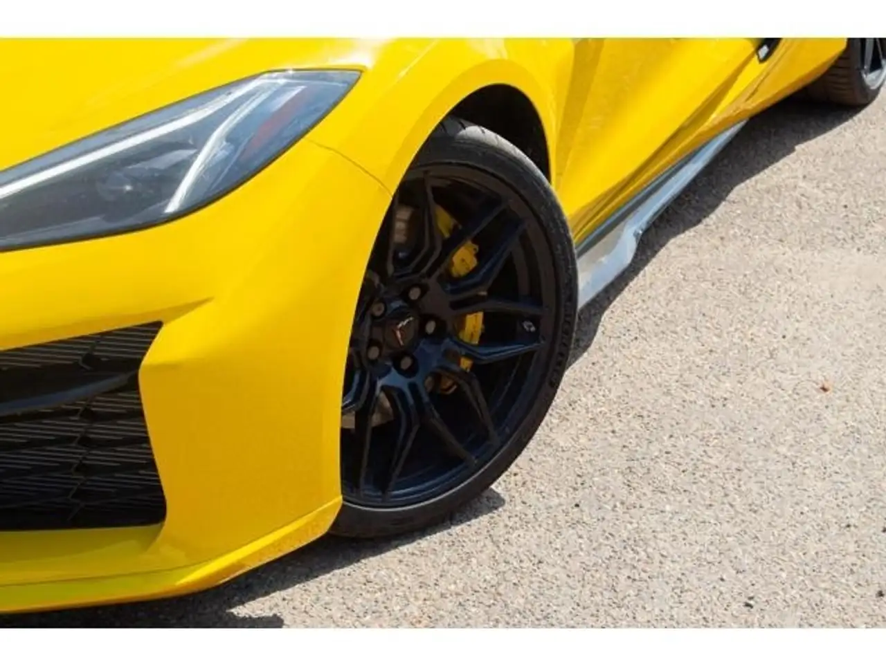 Chevrolet Corvette снимка Chevrolet Corvette