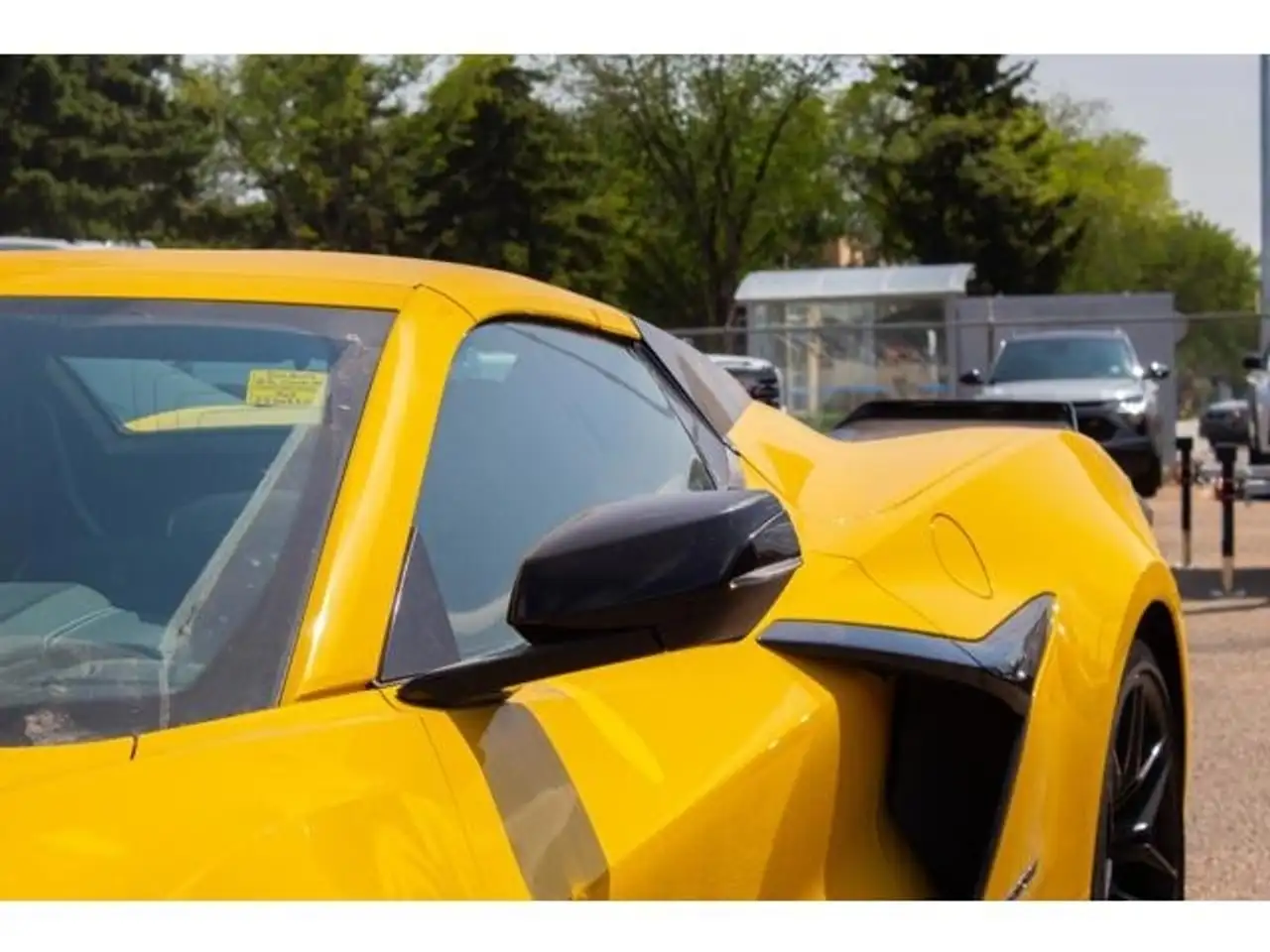 Chevrolet Corvette снимка Chevrolet Corvette