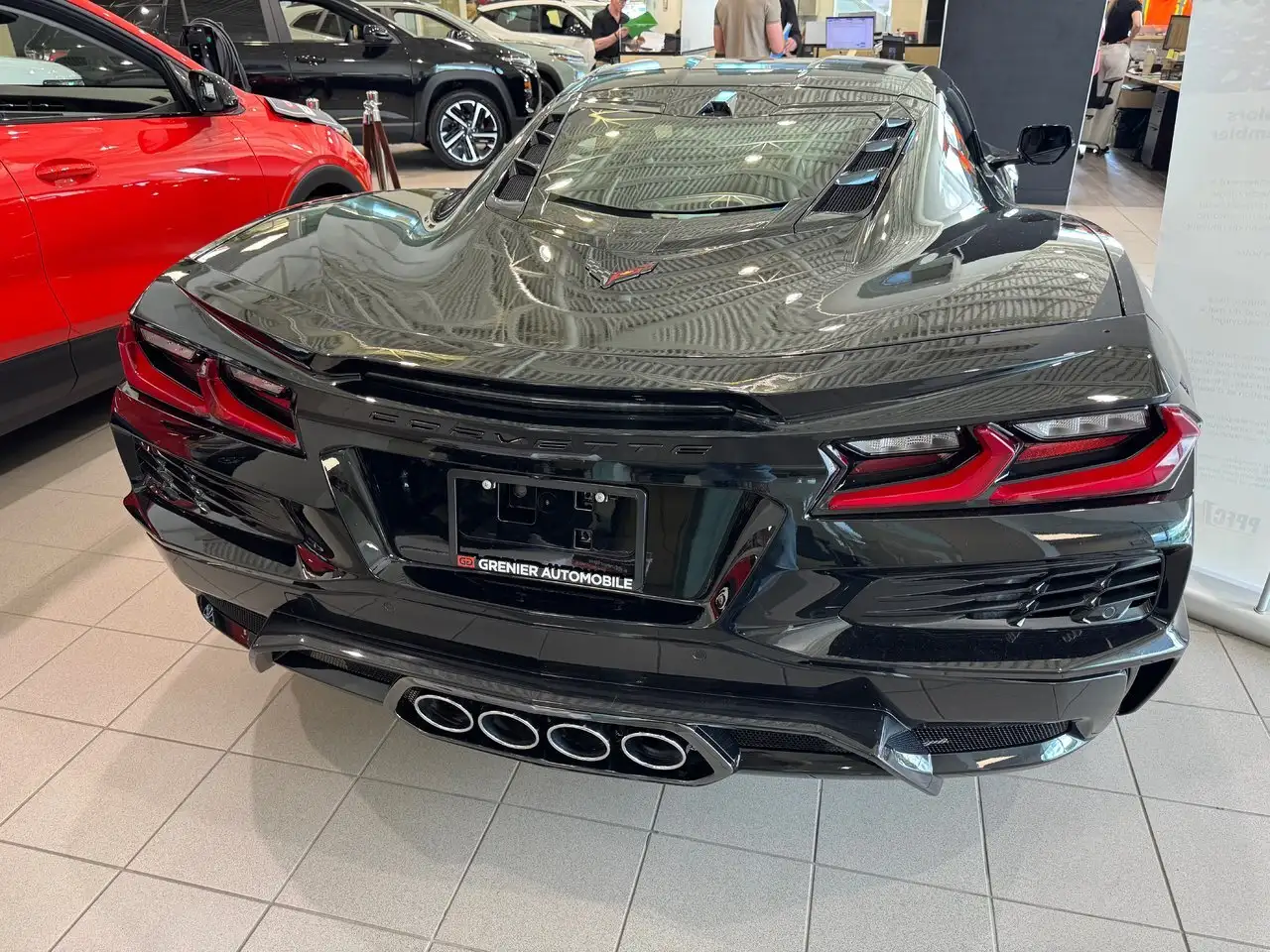Chevrolet Corvette снимка Chevrolet Corvette