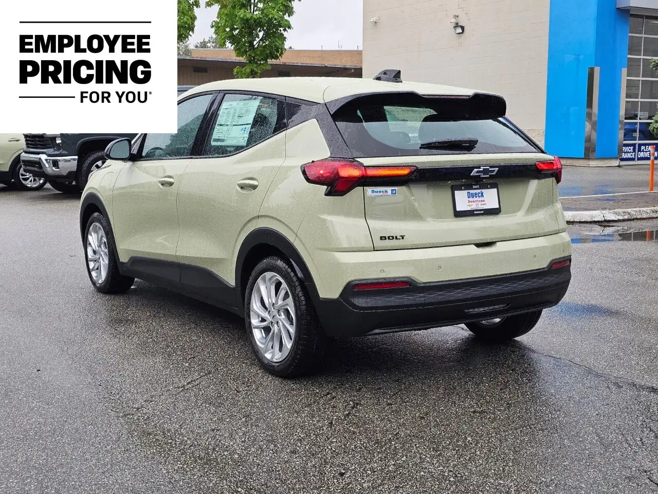 Chevrolet Bolt photo Chevrolet Bolt