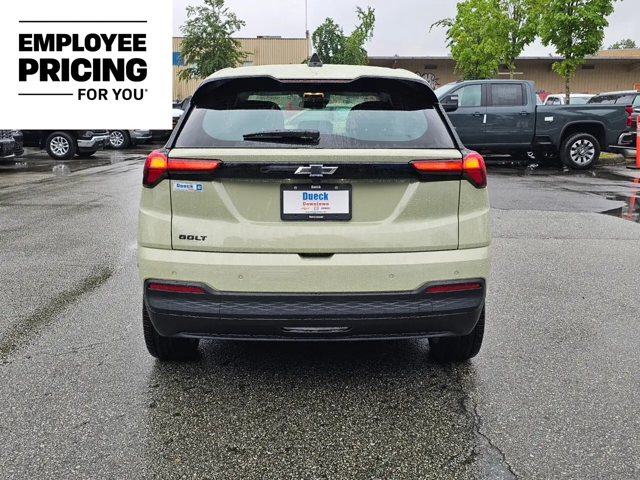 Chevrolet Bolt photo Chevrolet Bolt