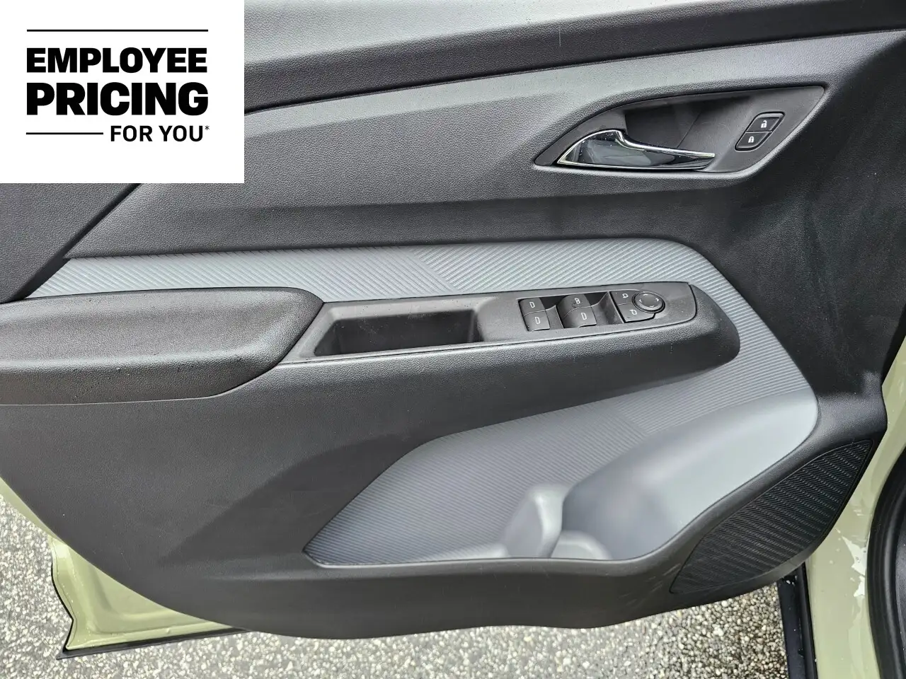 Chevrolet Bolt photo Chevrolet Bolt