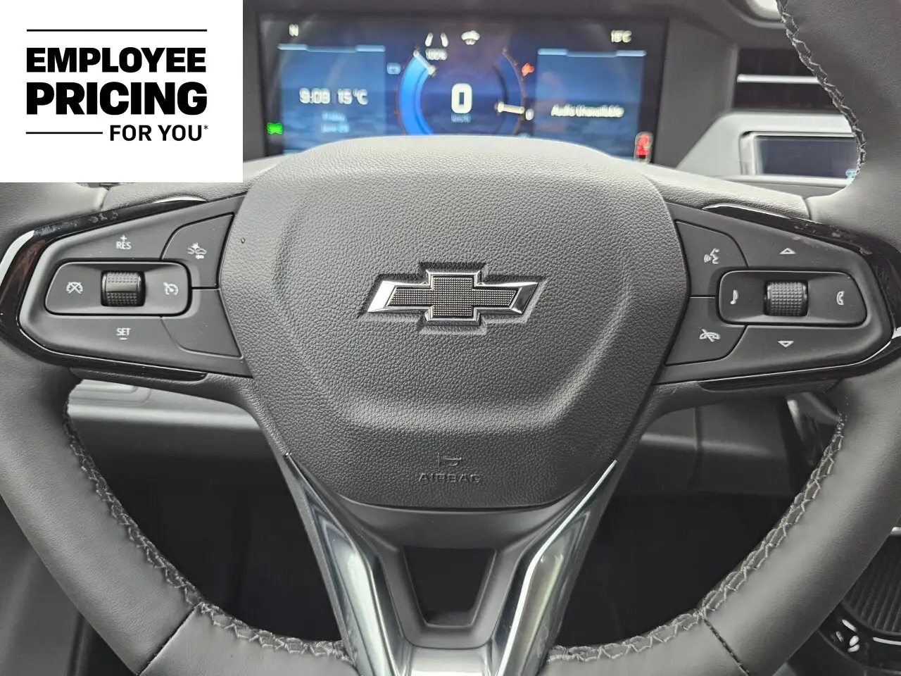Chevrolet Bolt photo Chevrolet Bolt