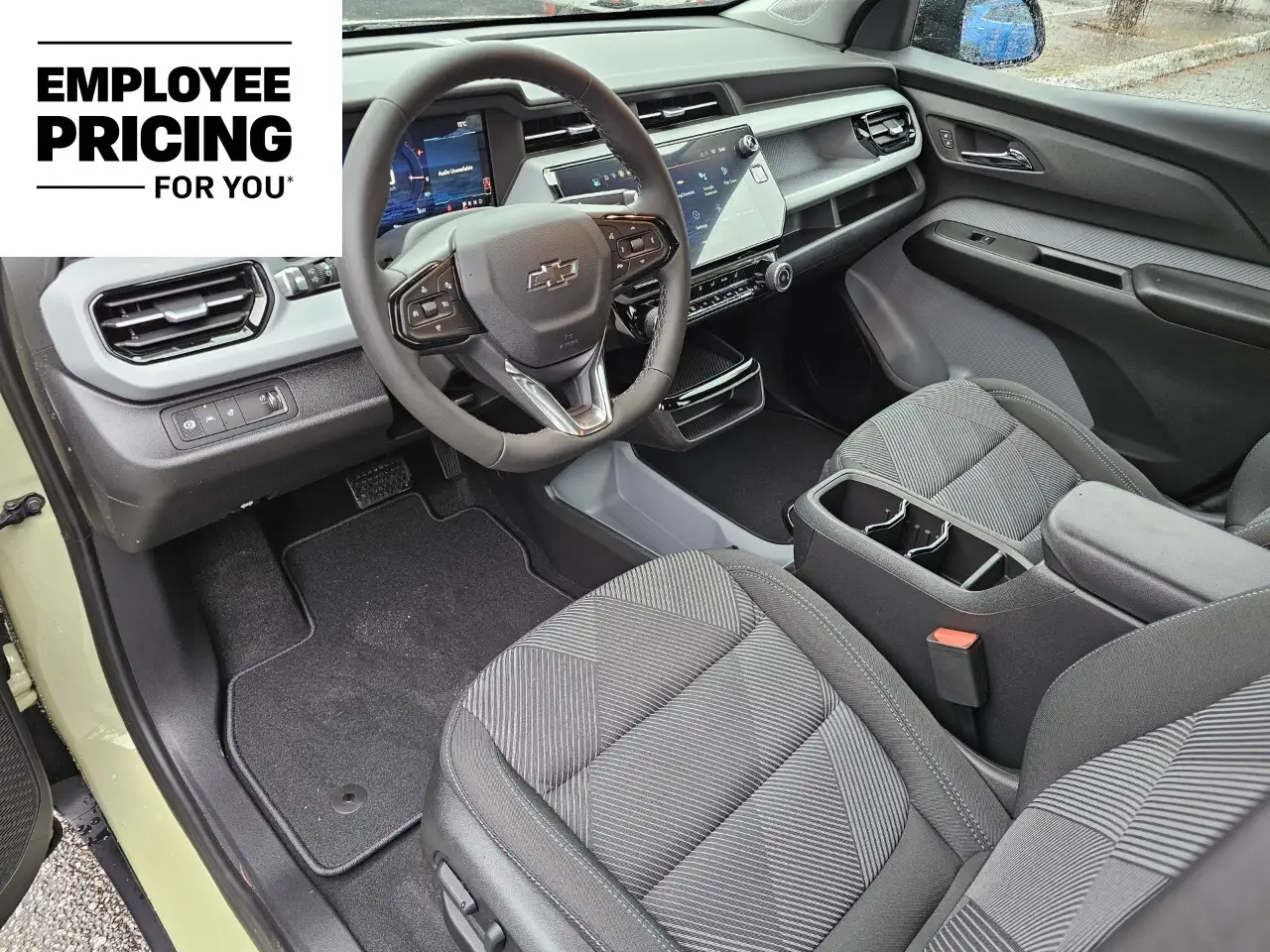 Chevrolet Bolt photo Chevrolet Bolt