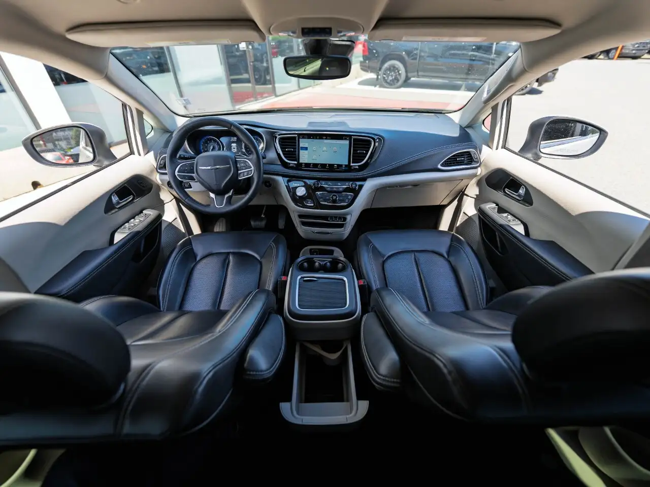 Chrysler Pacifica fotografie Chrysler Pacifica