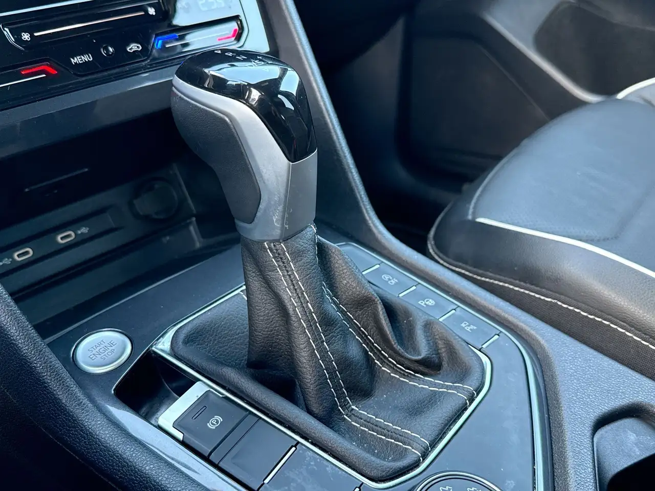 Volkswagen Tiguan снимка Volkswagen Tiguan