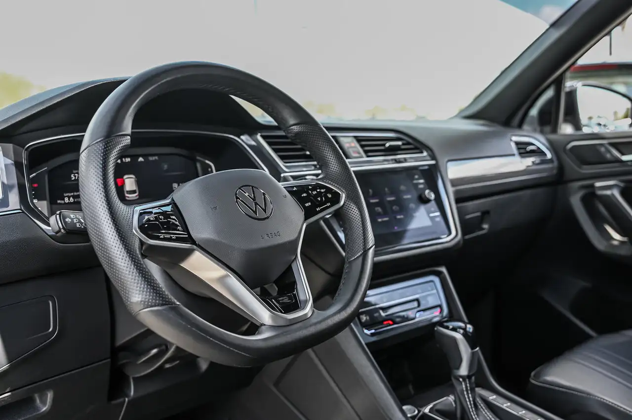 Volkswagen Tiguan photo Volkswagen Tiguan