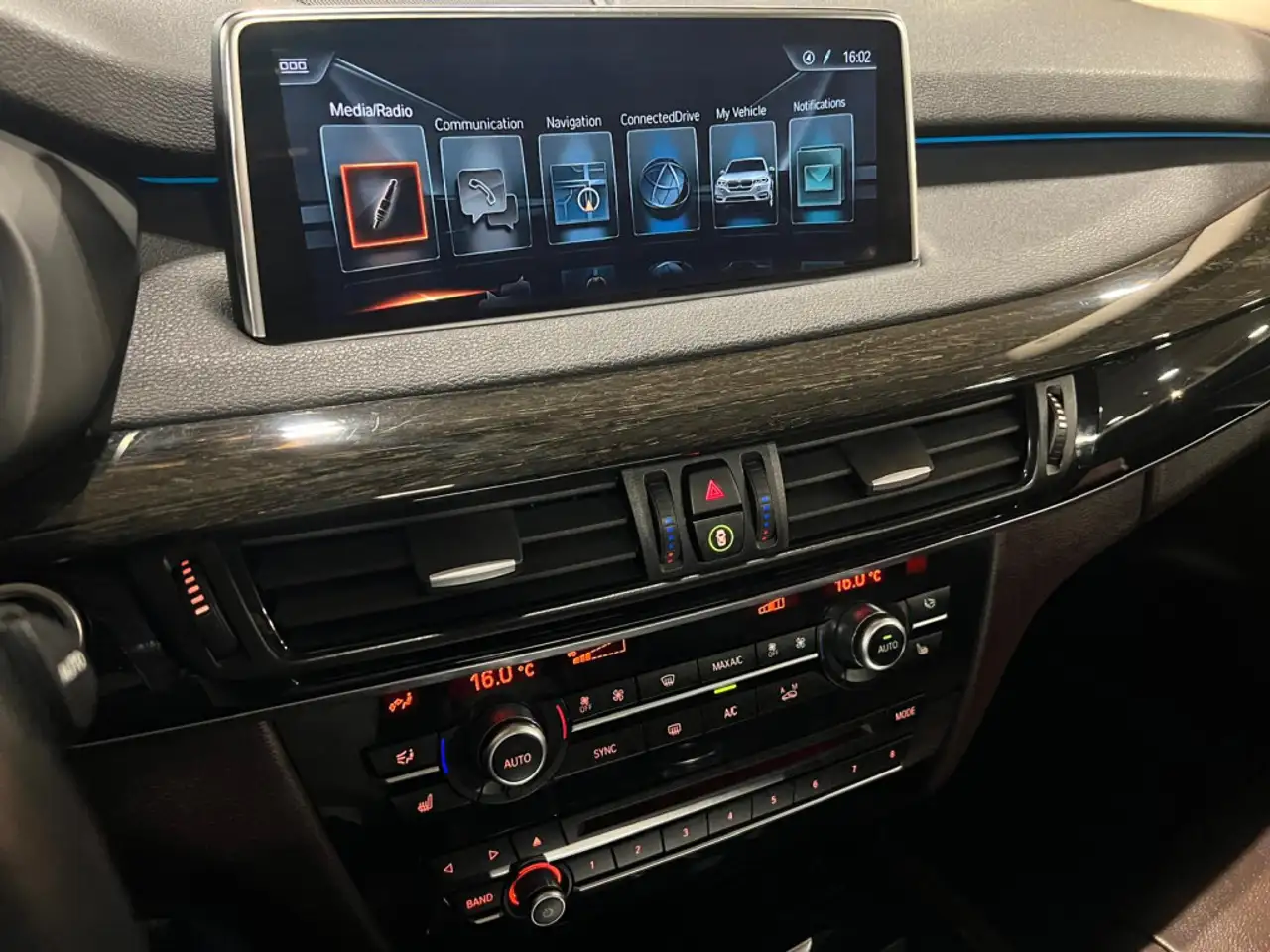 BMW X5 photo BMW X5