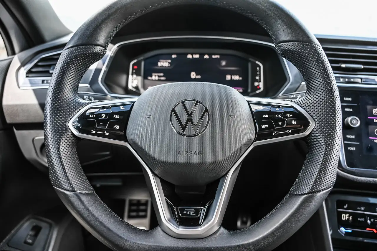 Volkswagen Tiguan photo Volkswagen Tiguan