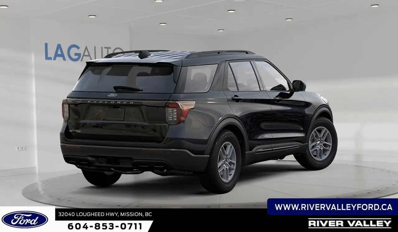 Ford Explorer photo Ford Explorer