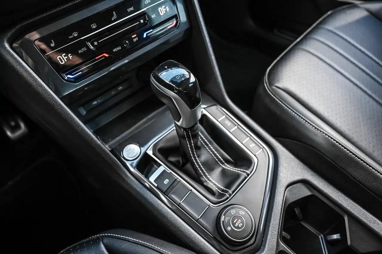 Volkswagen Tiguan photo Volkswagen Tiguan