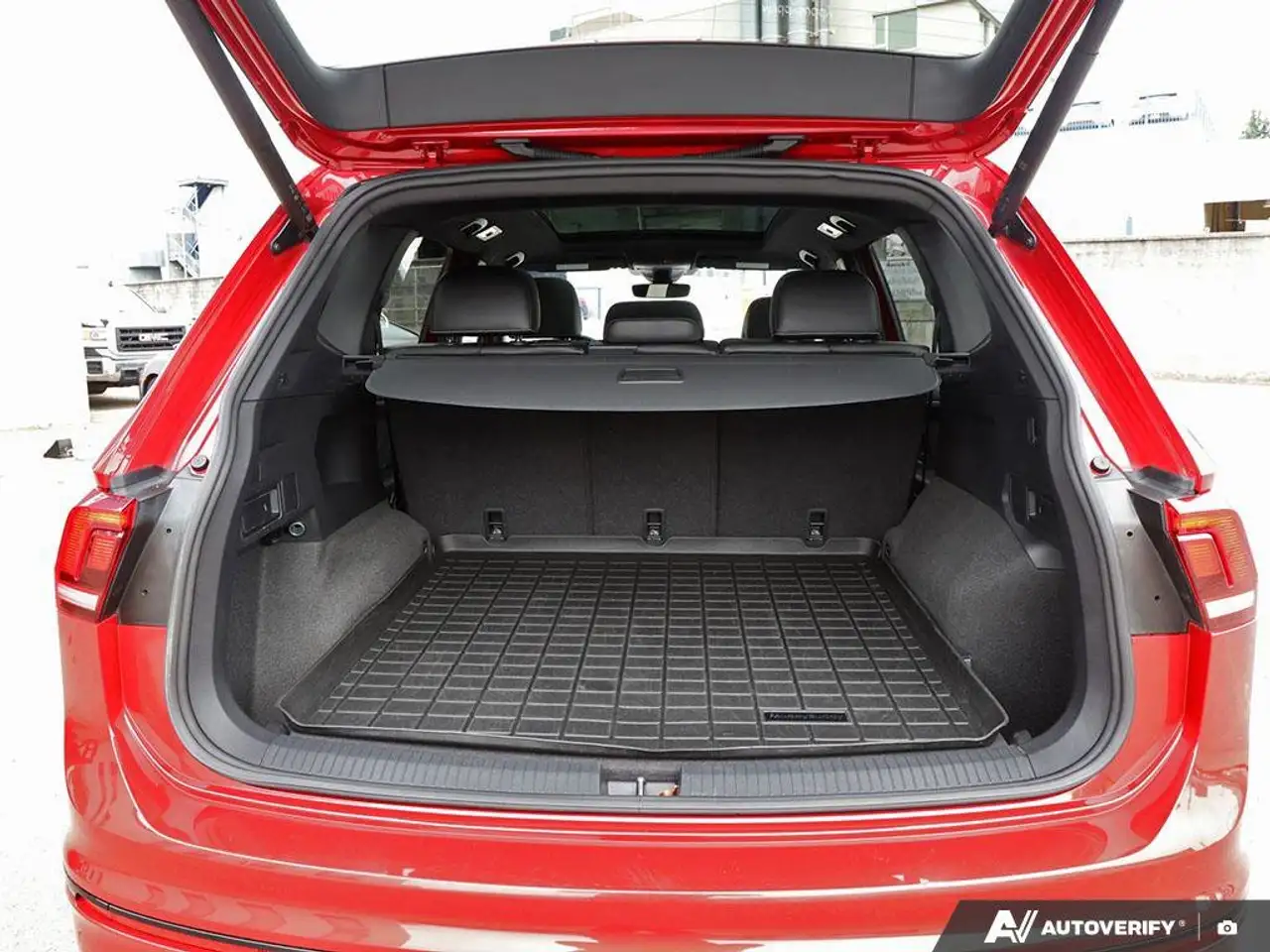 Volkswagen Tiguan снимка Volkswagen Tiguan