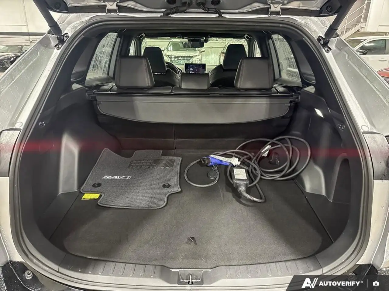 Toyota RAV 4 Prime снимка Toyota RAV 4 Prime