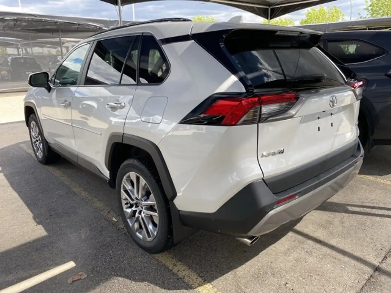 Toyota RAV 4 photo Toyota RAV 4