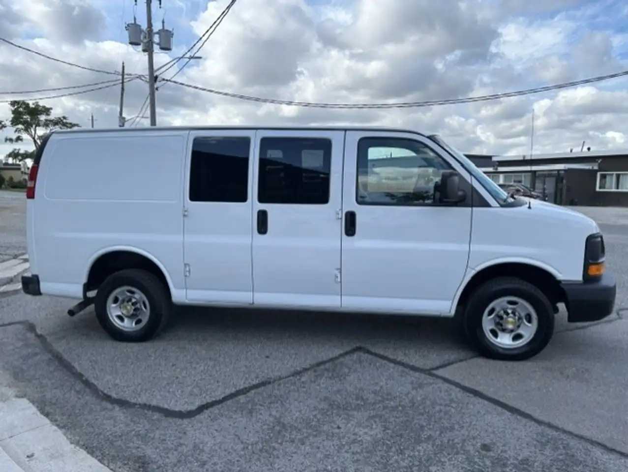 Chevrolet Express 2500 снимка Chevrolet Express 2500