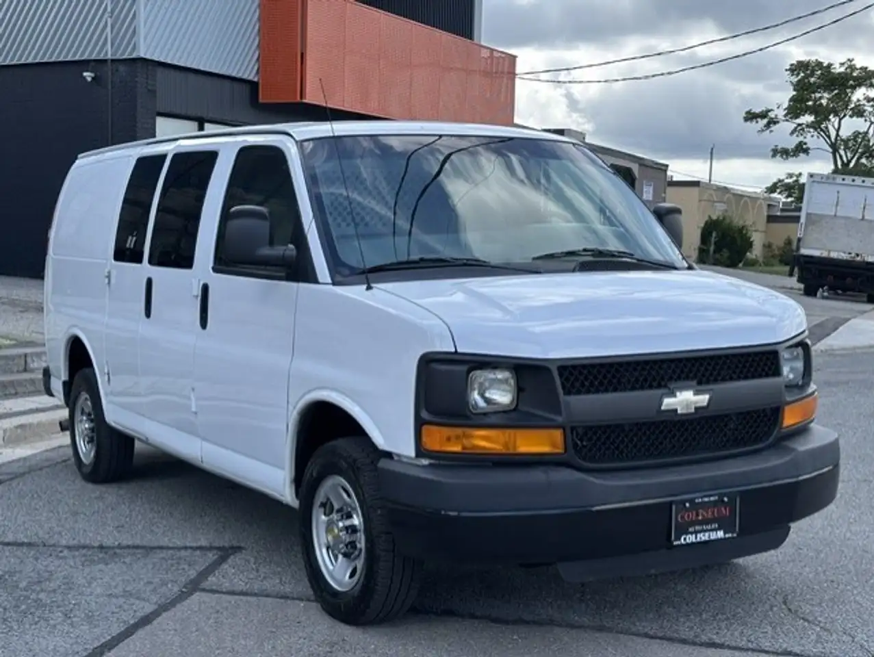 Chevrolet Express 2500 снимка Chevrolet Express 2500