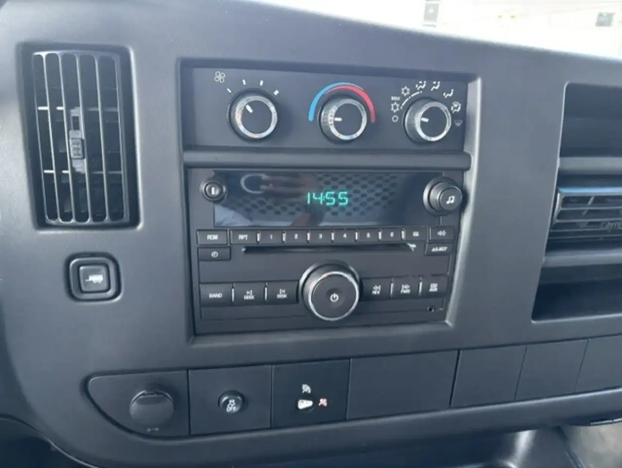 Chevrolet Express 2500 снимка Chevrolet Express 2500