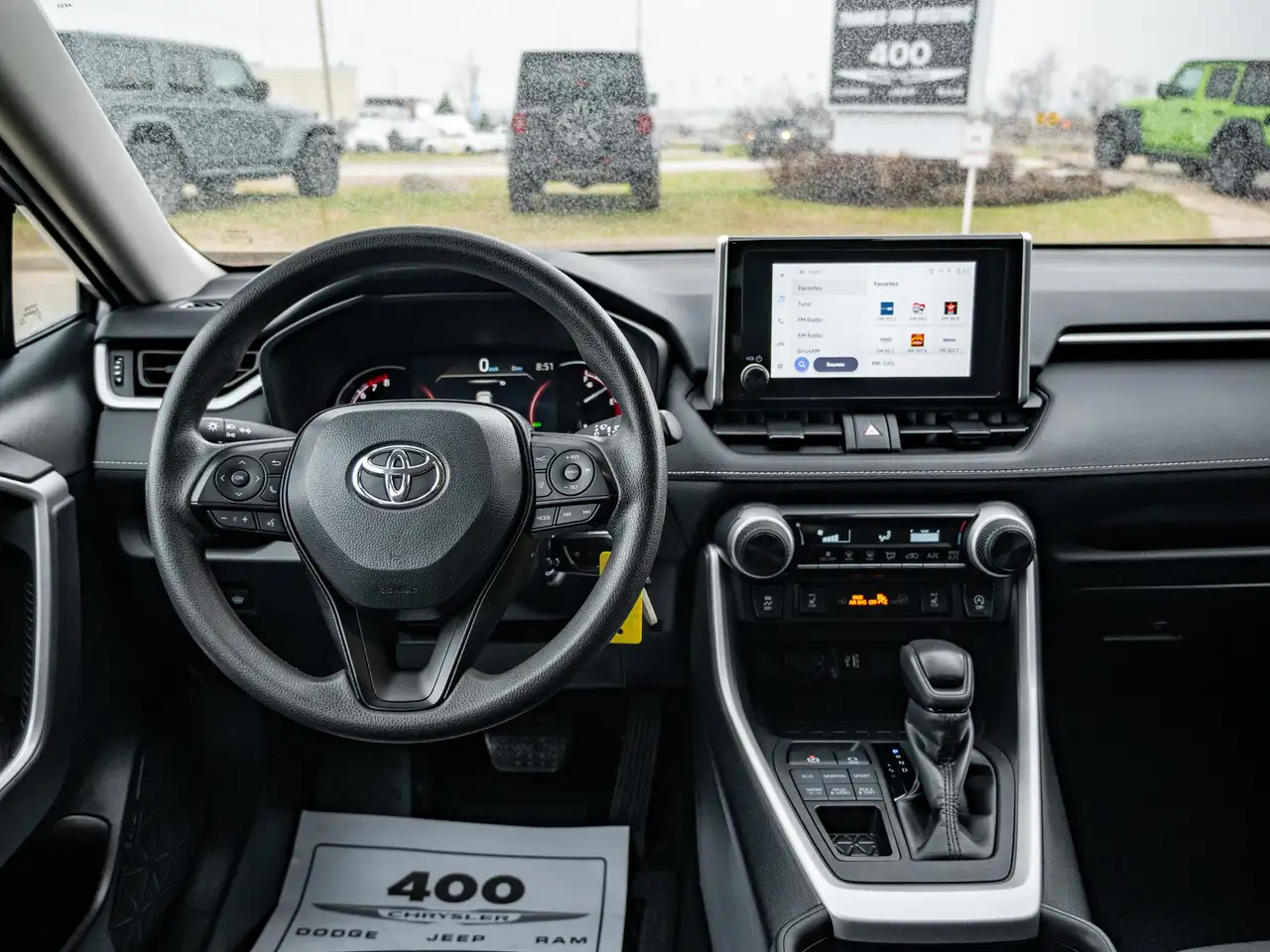 Toyota RAV 4 снимка Toyota RAV 4