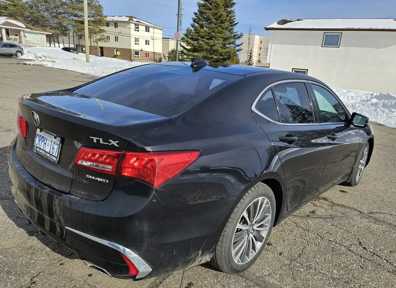 Acura TLX снимка Acura TLX