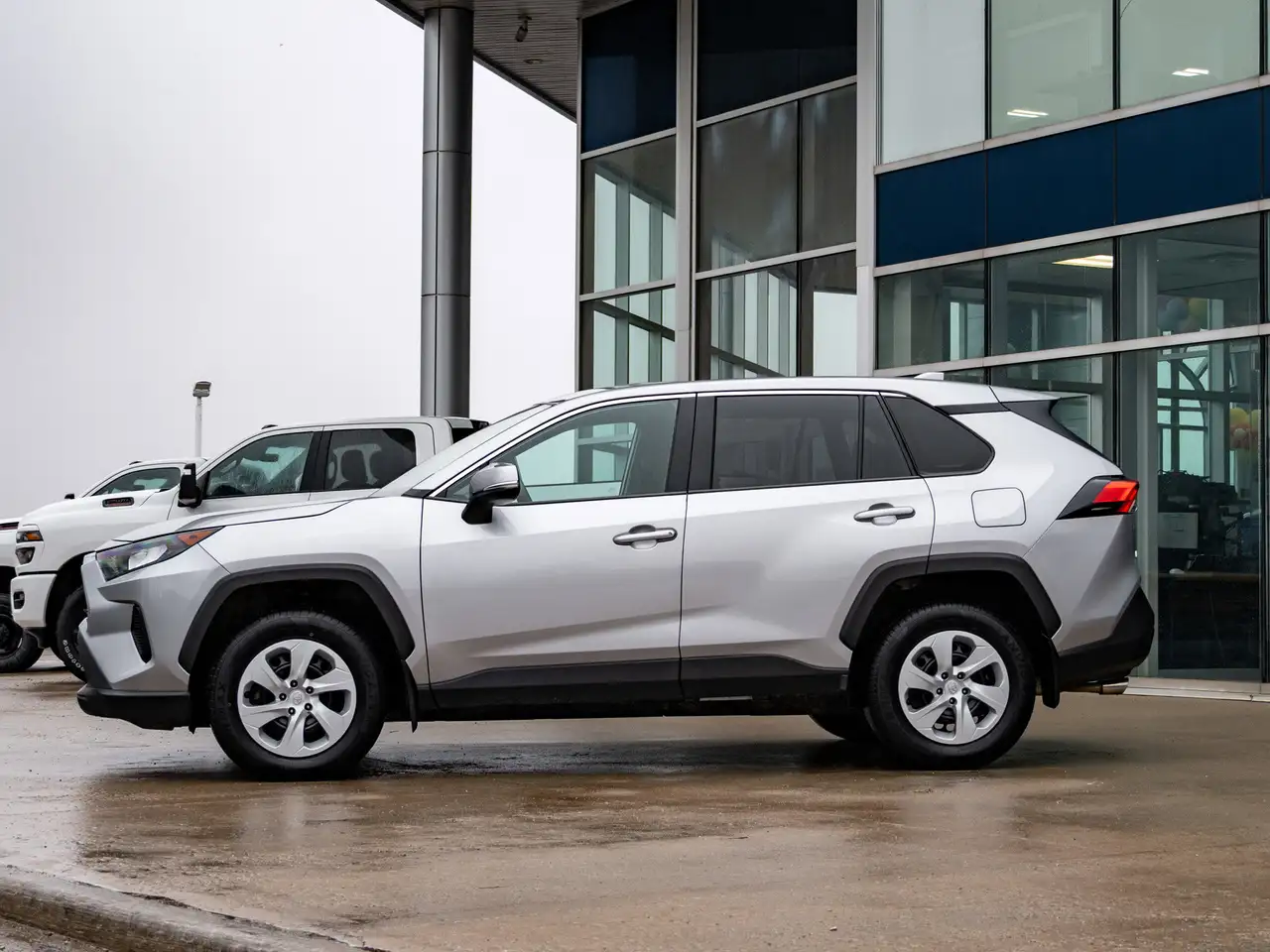 Toyota RAV 4 снимка Toyota RAV 4