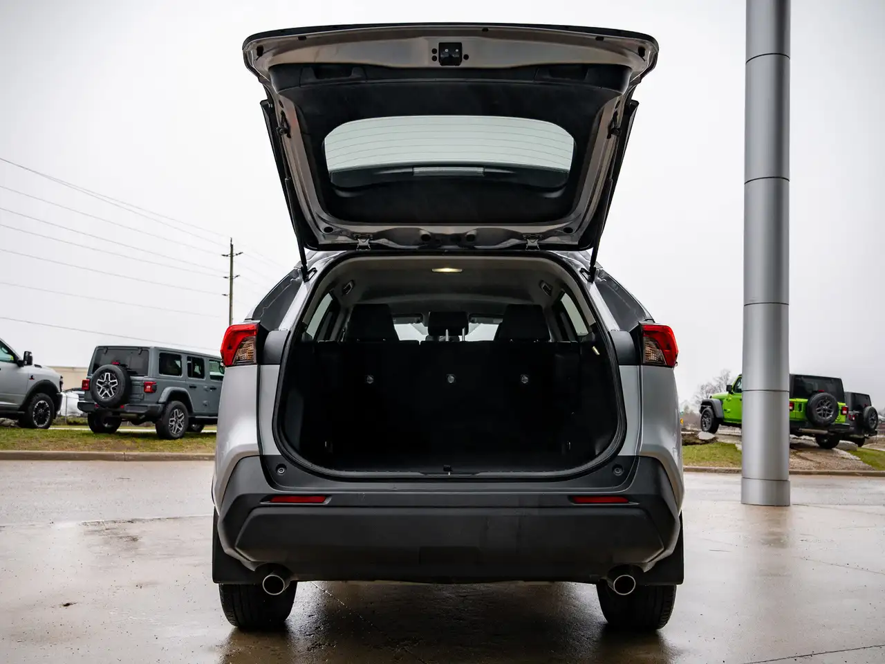Toyota RAV 4 снимка Toyota RAV 4