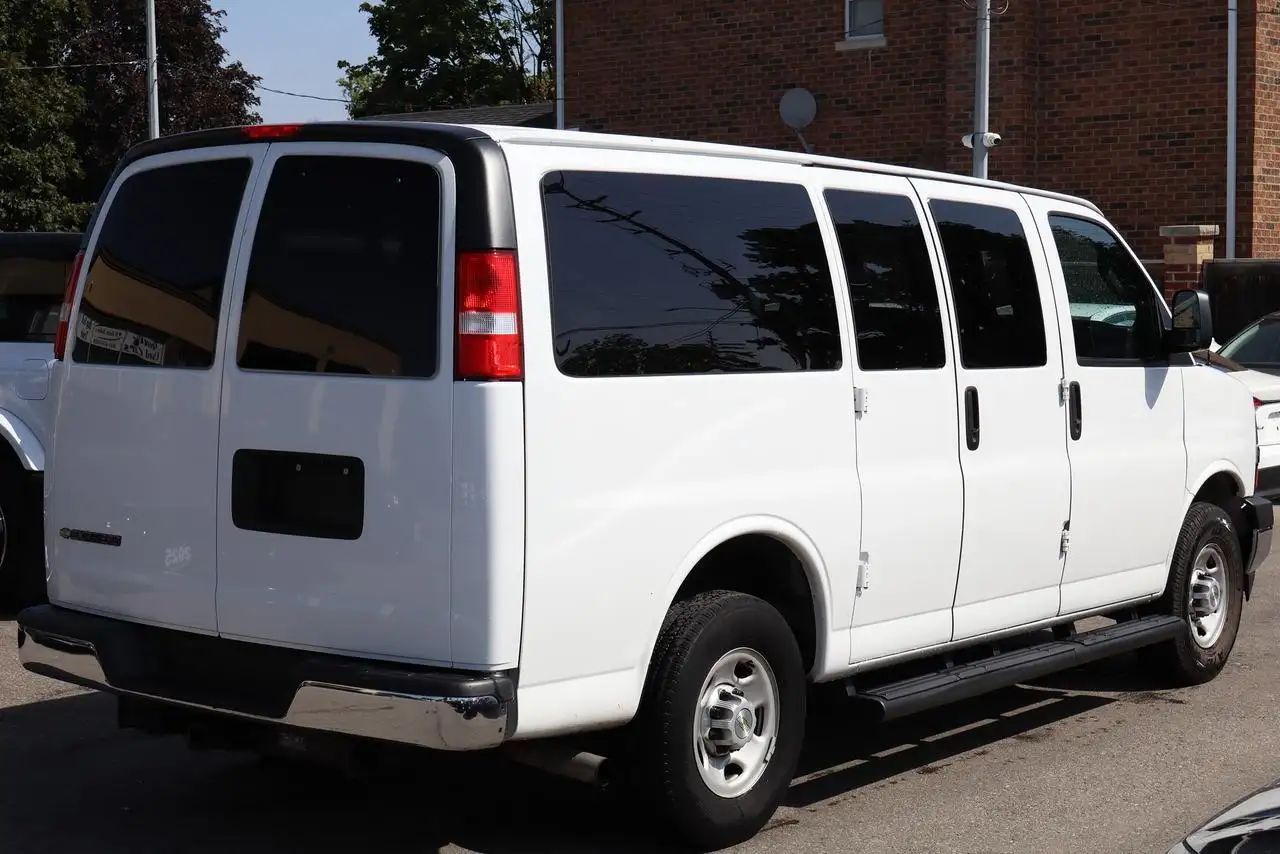 Chevrolet Express Passenger fotografie Chevrolet Express Passenger