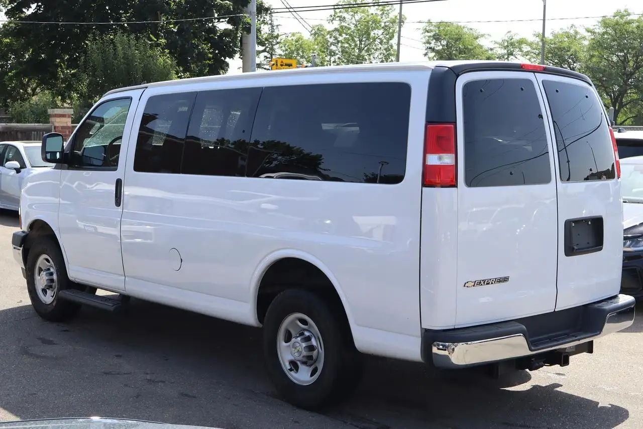 Chevrolet Express Passenger fotografie Chevrolet Express Passenger