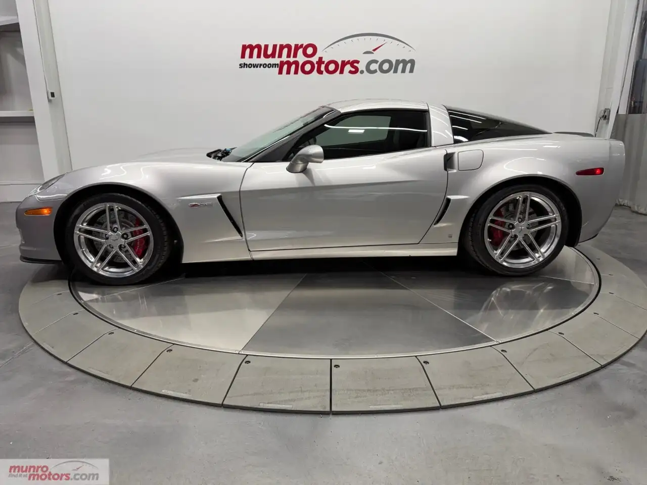 Chevrolet Corvette photo Chevrolet Corvette