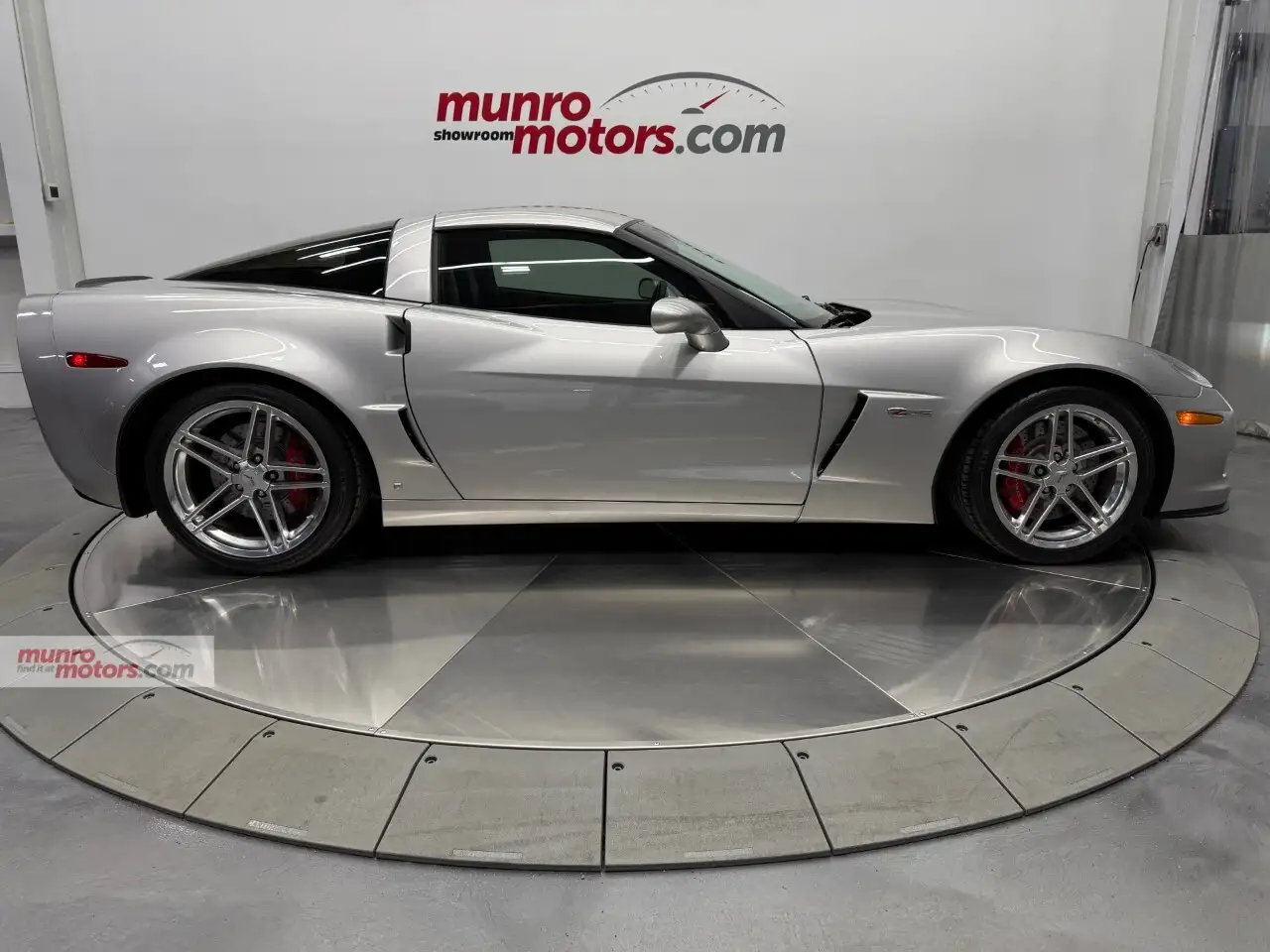 Chevrolet Corvette photo Chevrolet Corvette