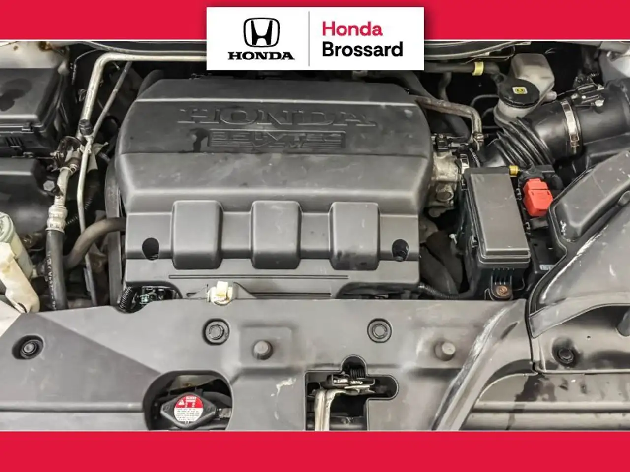 Honda Odyssey снимка Honda Odyssey