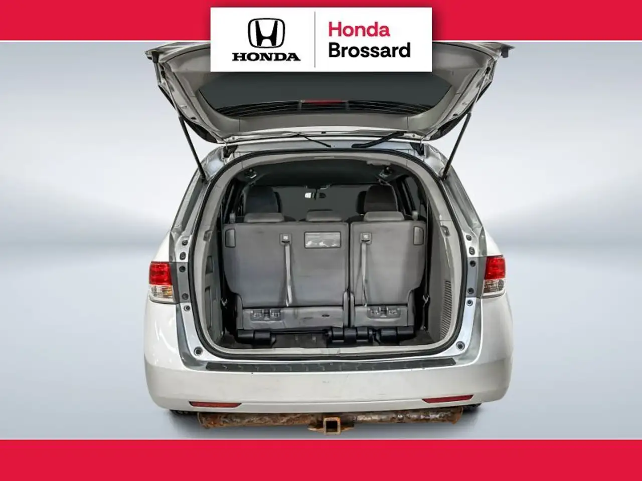 Honda Odyssey снимка Honda Odyssey