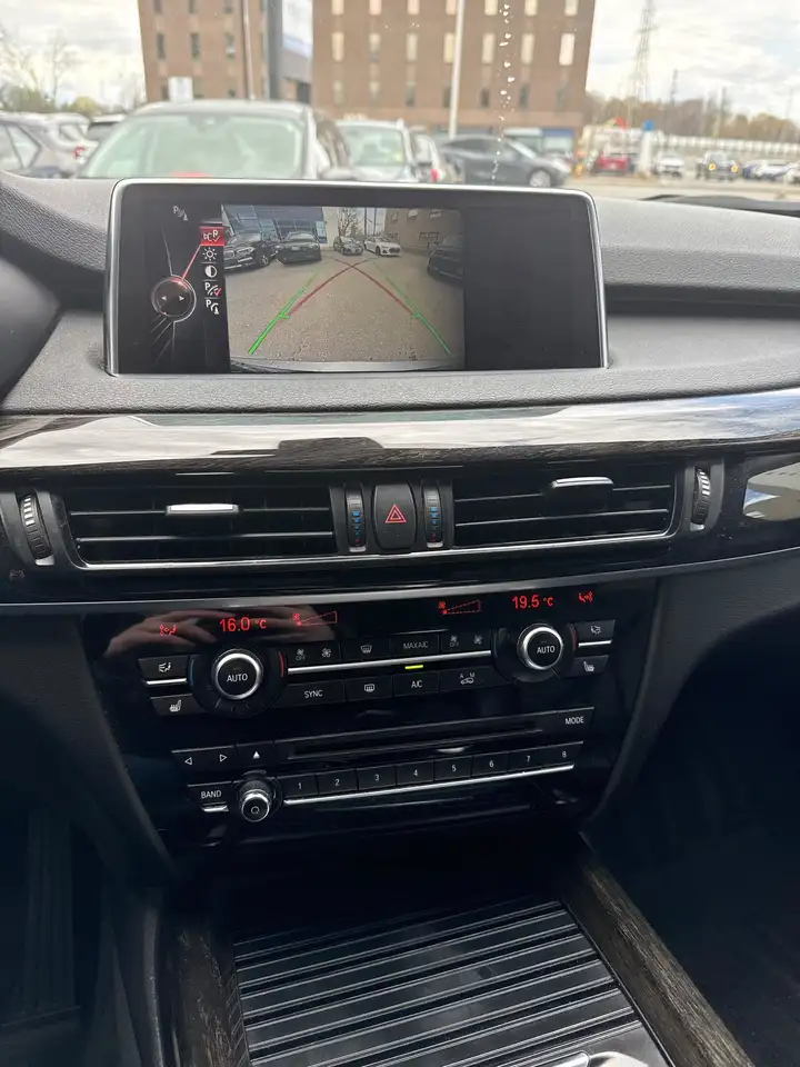 BMW X5 снимка BMW X5